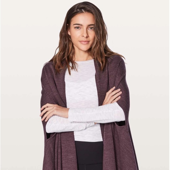 Lululemon Live Freely Wrap in Heathered Black Cherry - One Size - Picture 2 of 5